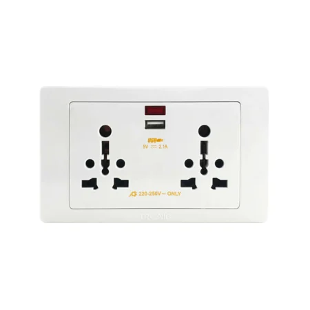 Twin Universal Socket With 1 USB