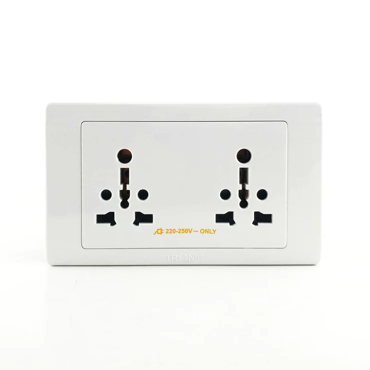 Twin Universal Socket